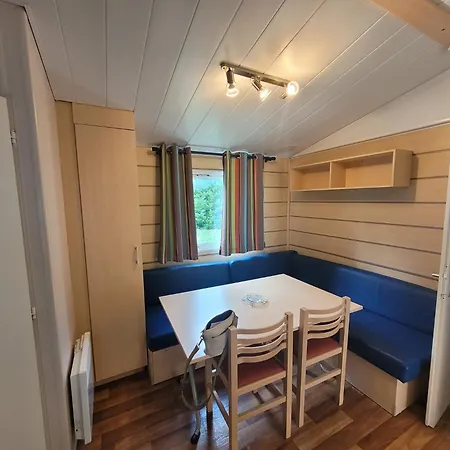 Mobil-home N 3 Chambre, Climatise, Cuisine Equipee, Tv & Wi-fi *