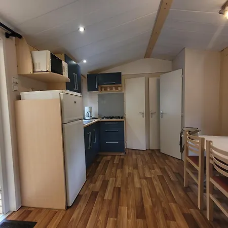 Mobil-home N 3 Chambre, Climatise, Cuisine Equipee, Tv & Wi-fi *
